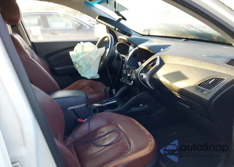 2015 Hyundai Tucson Se из США, поврежденный, VIN KM8JU3AG2FU118540